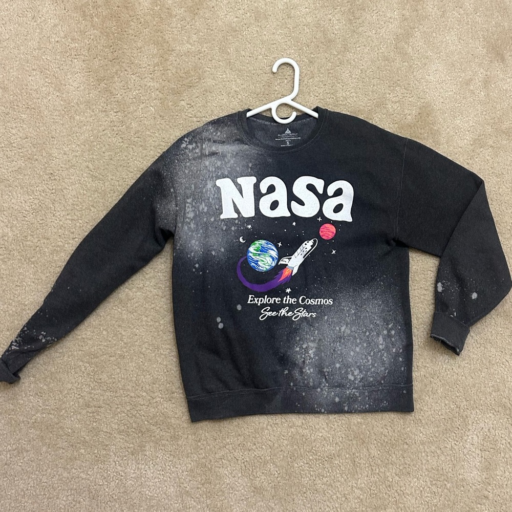 Urban Outfitters Unisex NASA Crewneck Size S